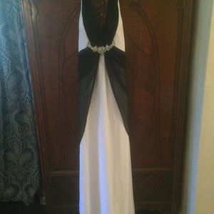 Formal ball gown/prom dress